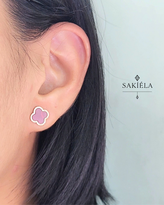 Clover Motif Earrings (Red)