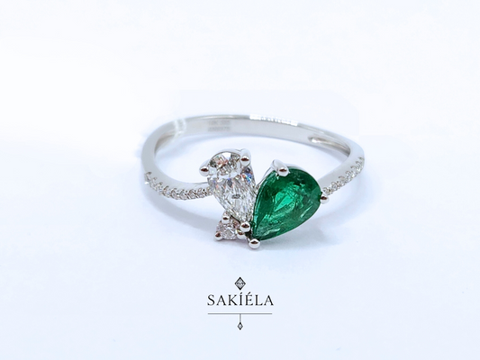 Diamond Heart Emerald Ring