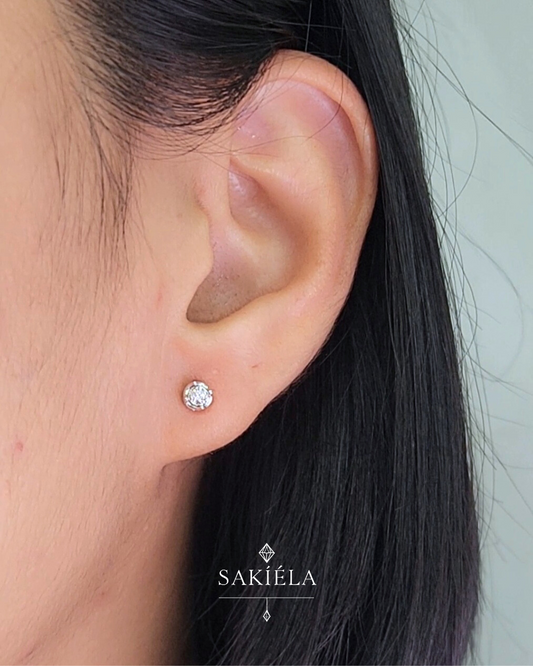 Stud Earrings - 0.06cts
