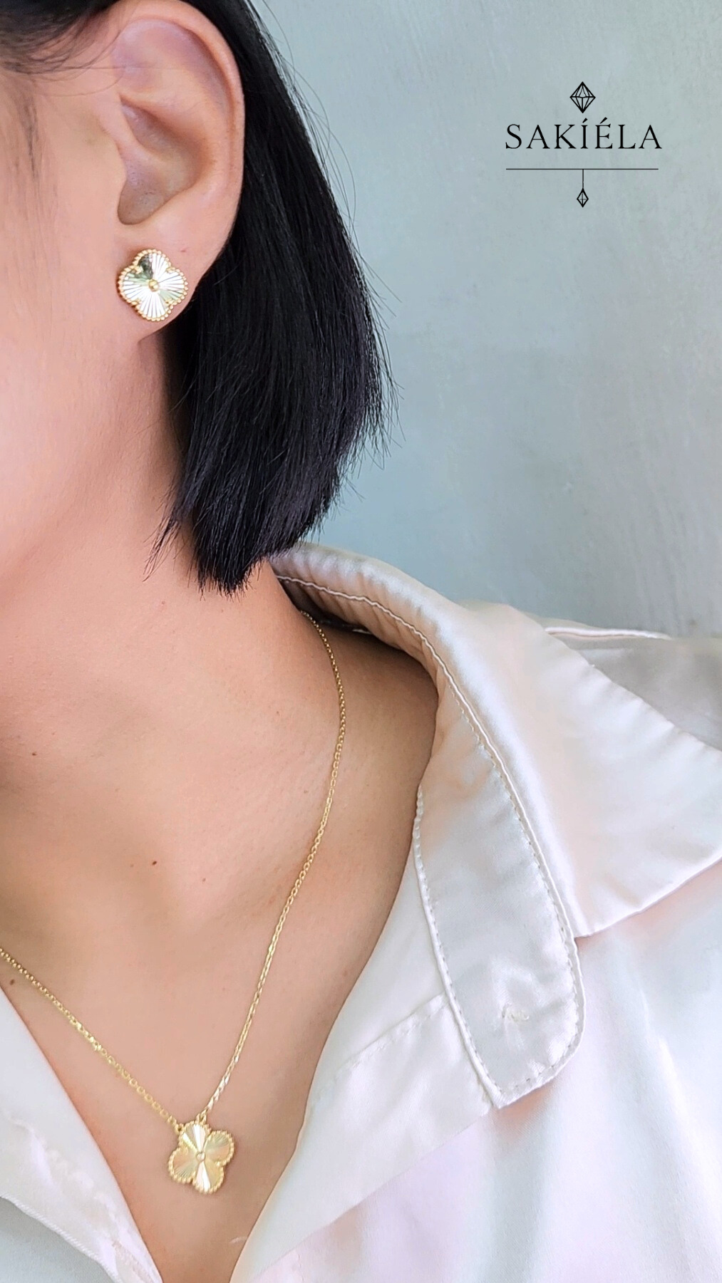 Van Cleef & Arpels' Alhambra 1 Motif Necklace and Earrings
