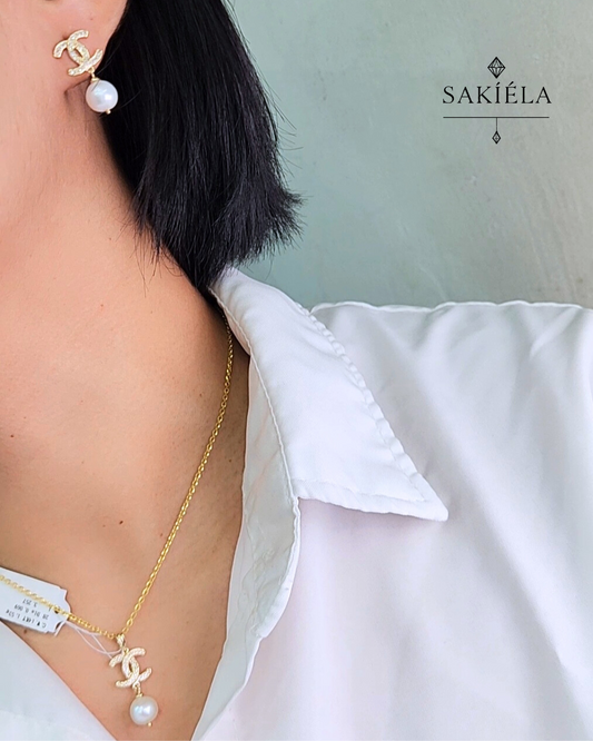 Chanel Pearl Drop Earrings (Yellow Gold)