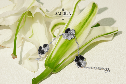 Black Clover Necklace & Bracelet Set