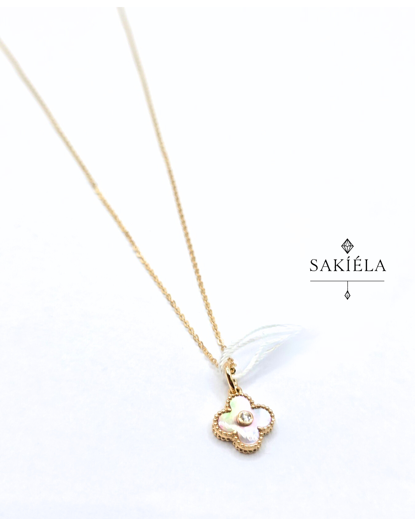 Clover Motif Reversible Necklace (Mother-of-Pearl)