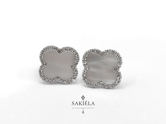 Clover Motif Earrings (White)