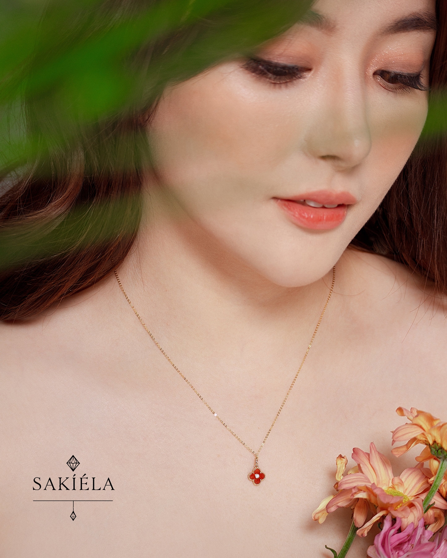 Reversible Clover Motif Necklace (Carnelian)