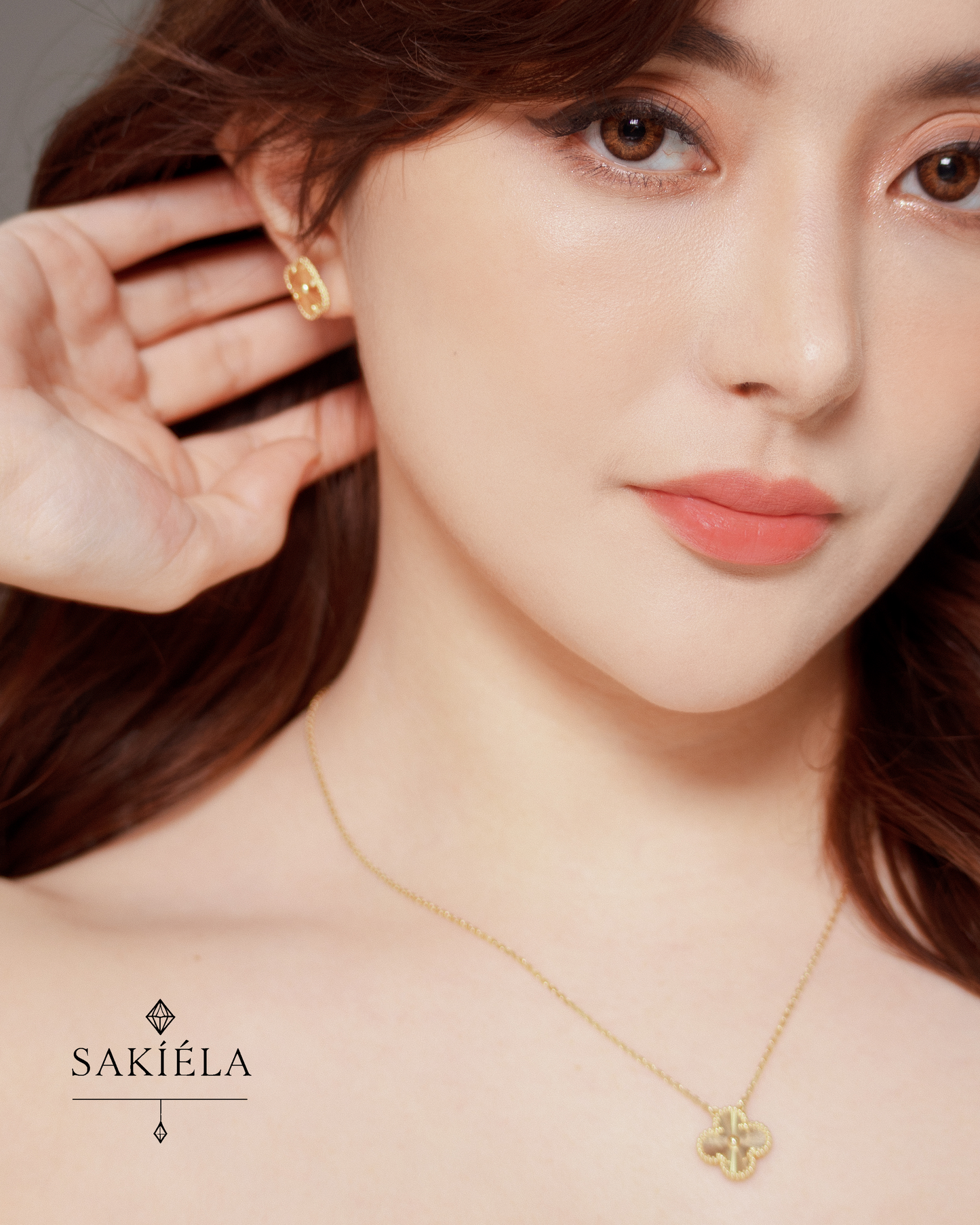 Van Cleef & Arpels' Alhambra Guillochè 1 Motif Set