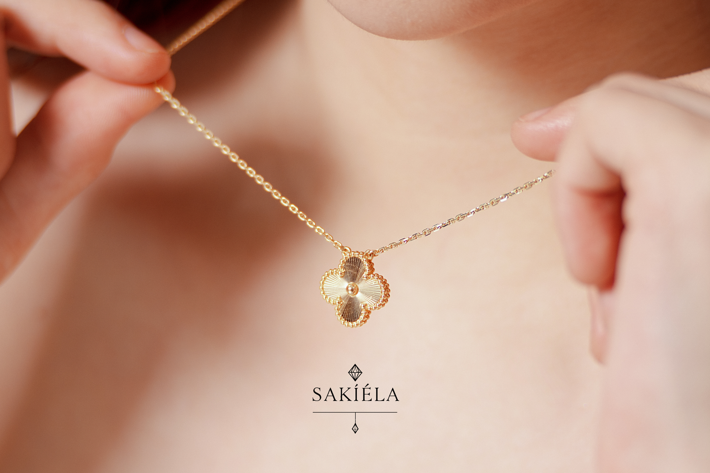 Van Cleef & Arpels' Alhambra Guillochè 1 Motif Set