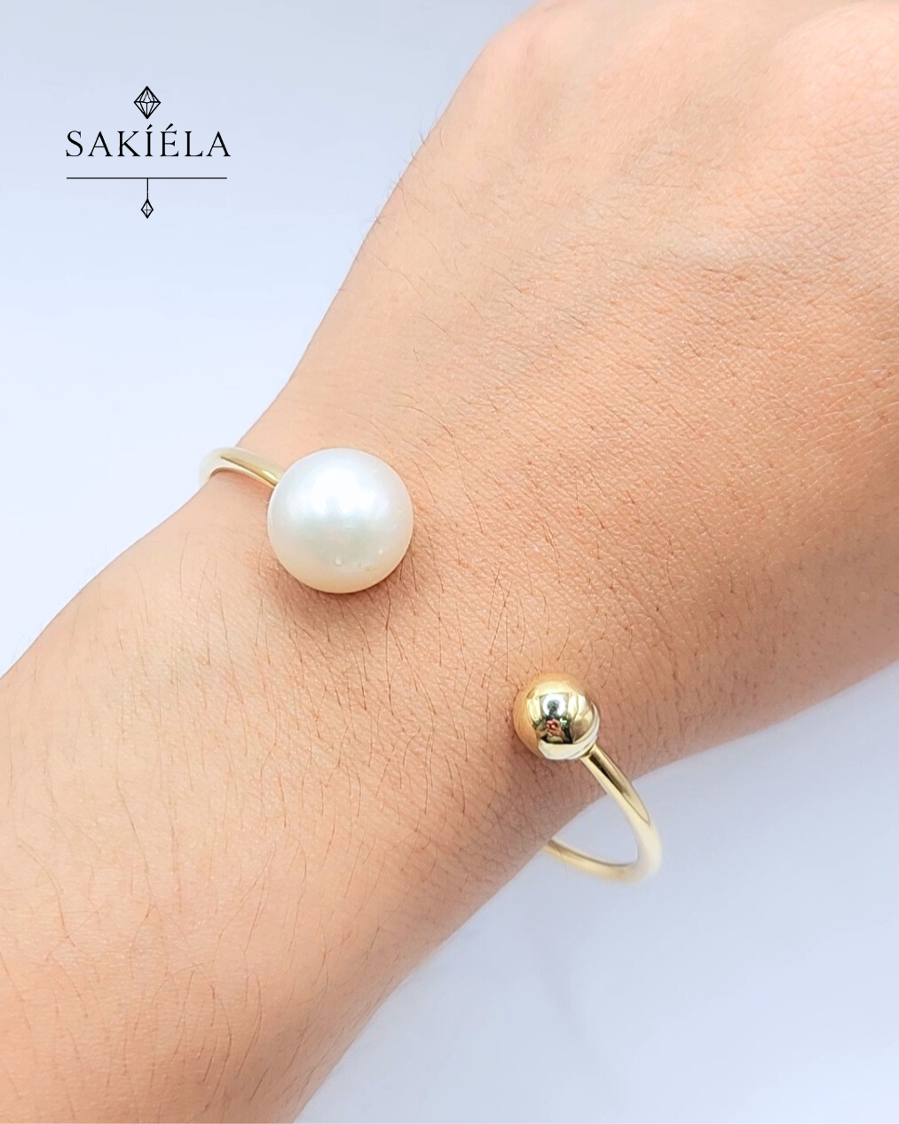 Pearl Bangle Yellow Gold