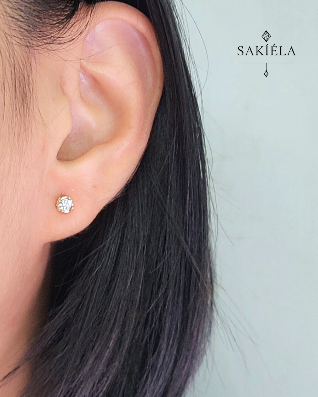 Stud Earrings - 0.06cts