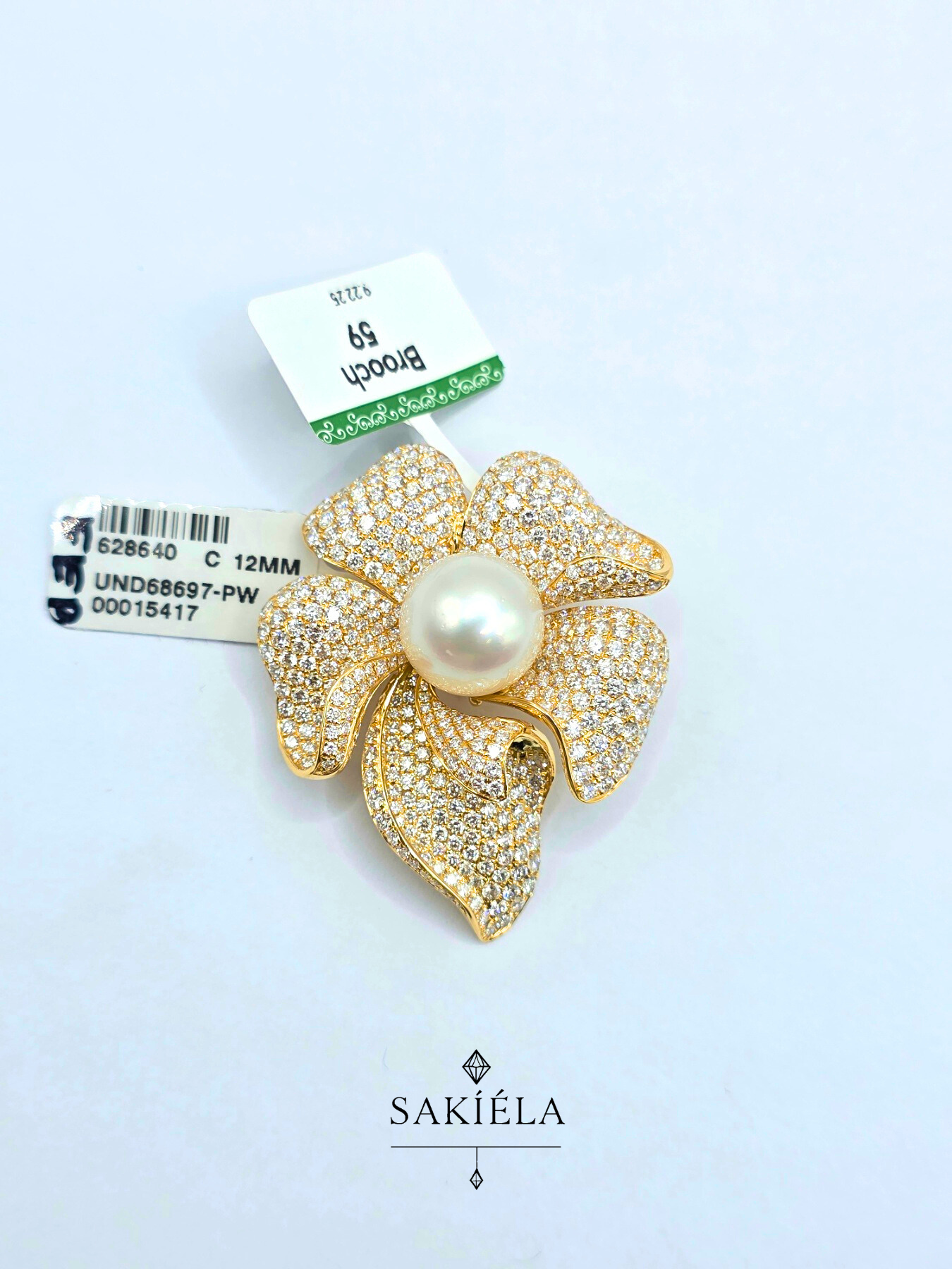 Flower Pearl Pendant - 6.8cts