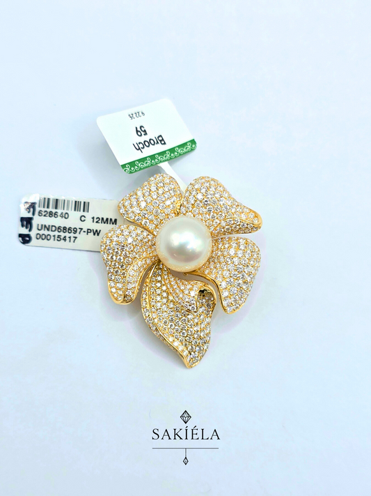 Flower Pearl Pendant - 6.8cts