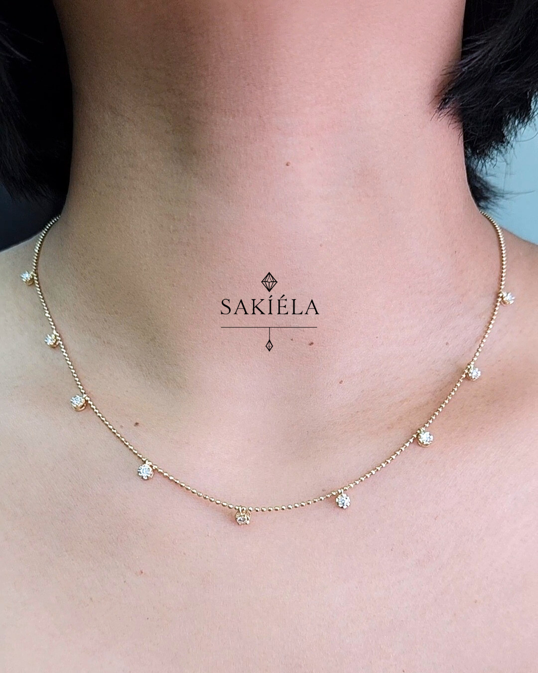 Nine Stones Necklace (Yellow Gold)