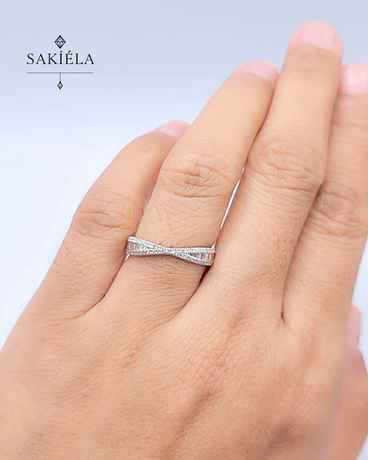 Twist Ring - 0.50cts