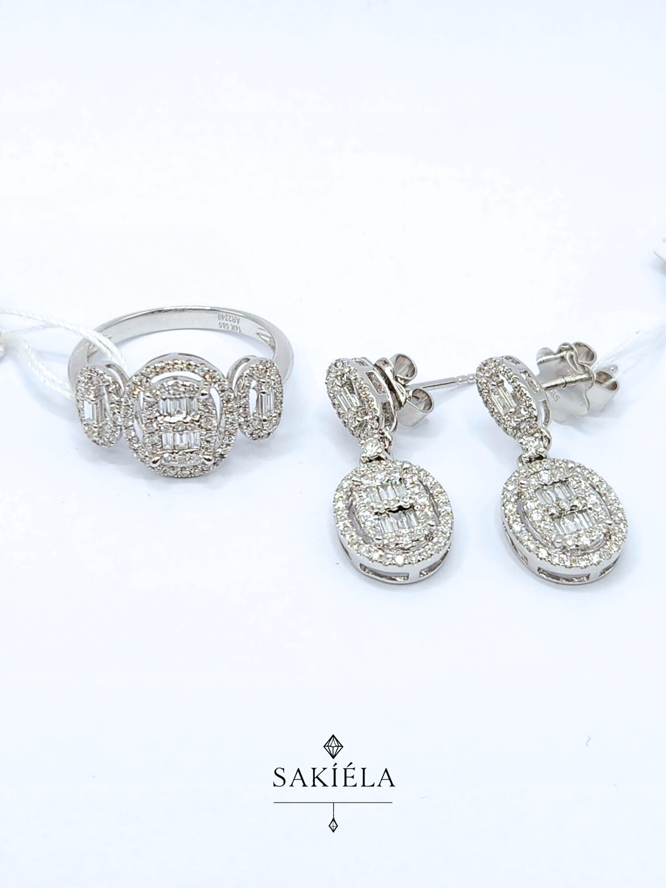 Diamond Ring & Earrings Set 03