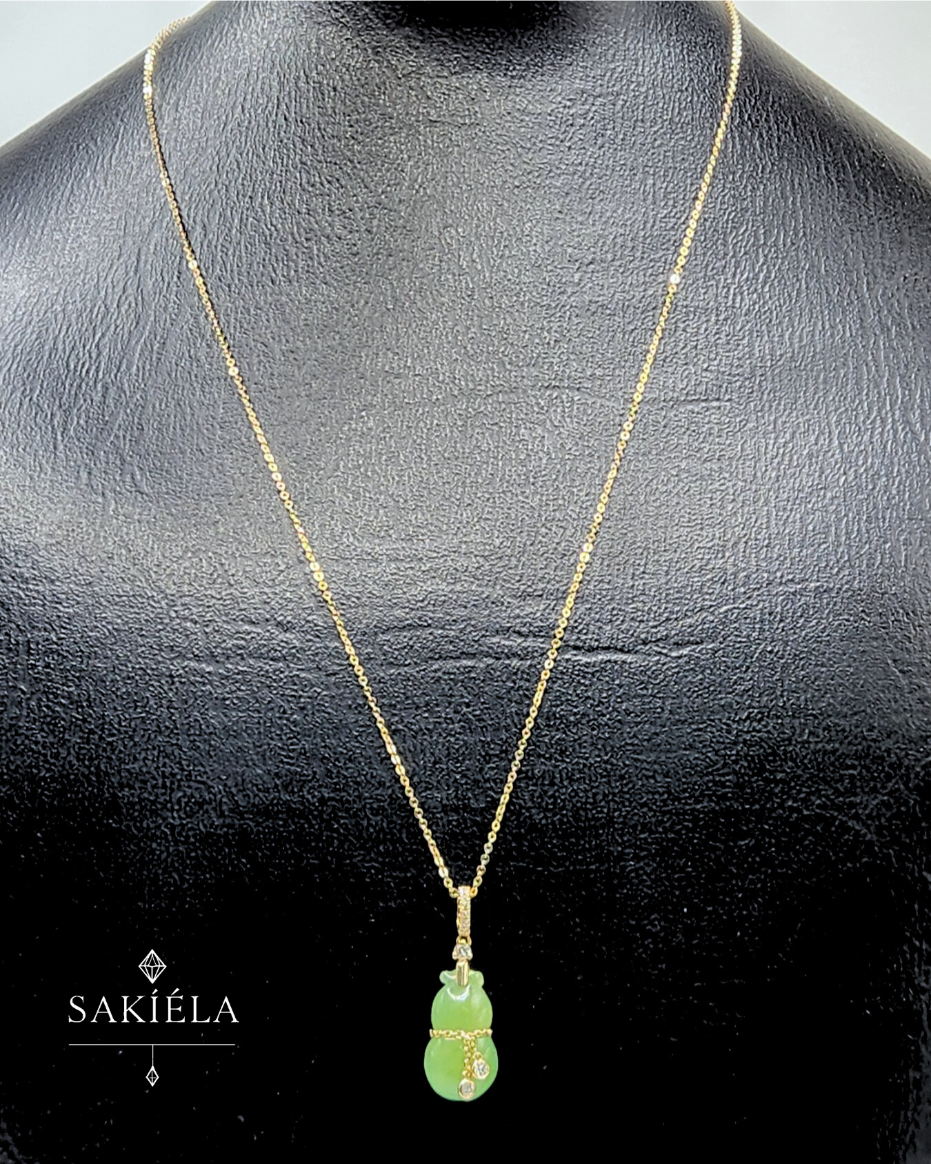 Pouch Pendant Necklace (Green)