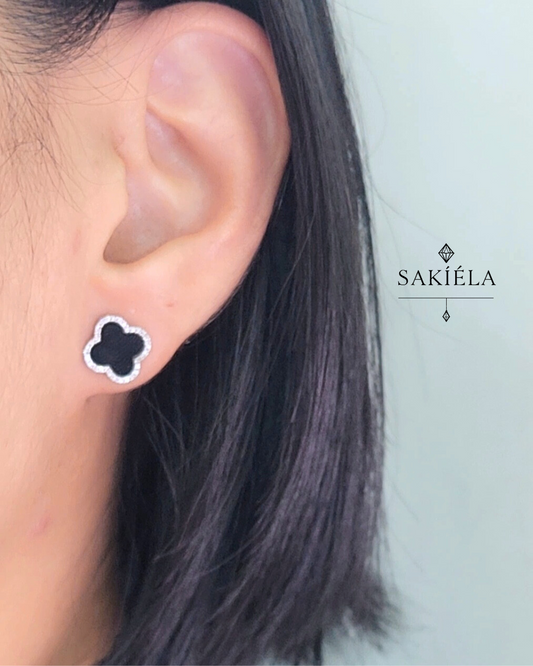 Clover Motif Earrings (Black)