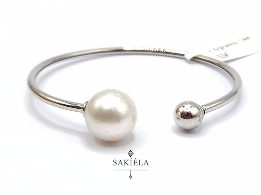 Pearl Bangle White Gold