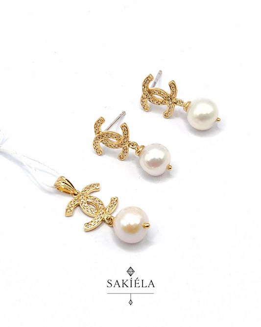 Chanel Pearl Drop Earrings (Yellow Gold)