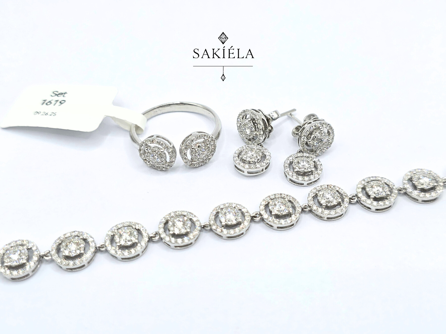 Diamond Halo Set - 8cts