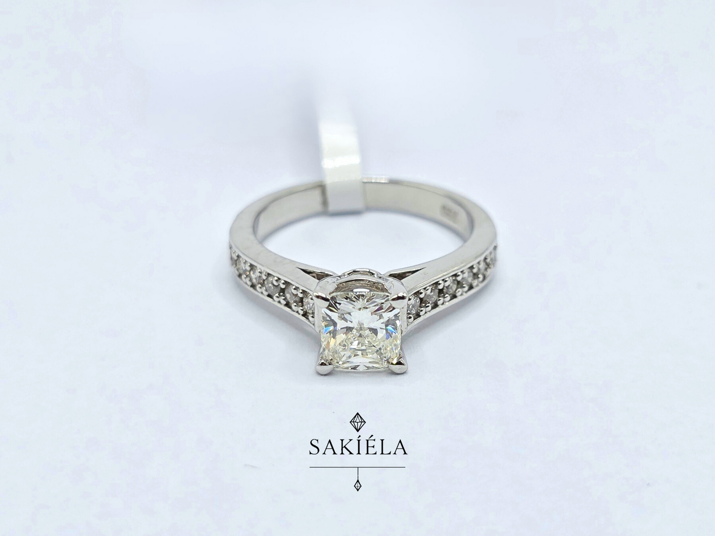 Tiffany Ring - 1.36cts