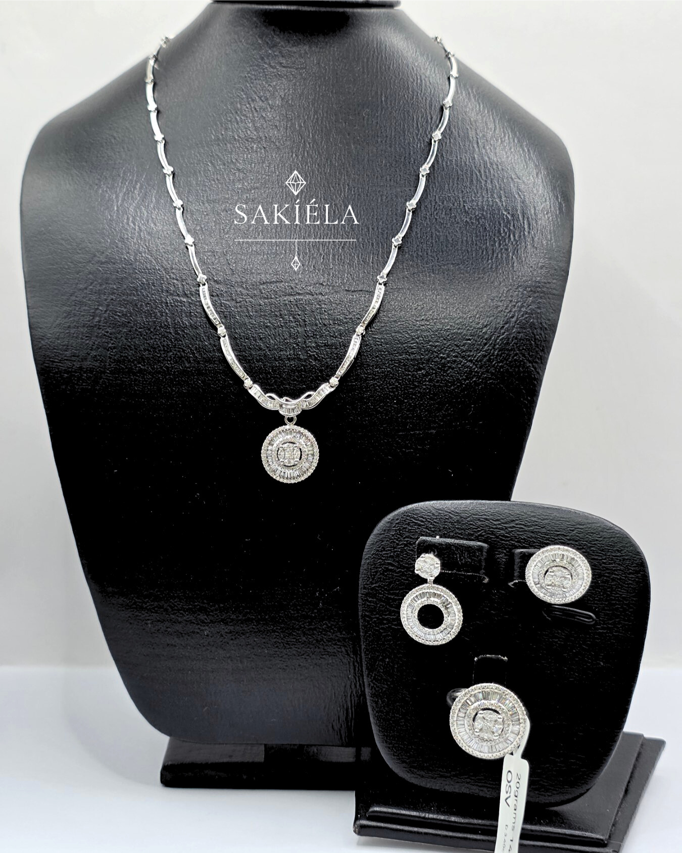 Diamond Halo Set - 3.40cts