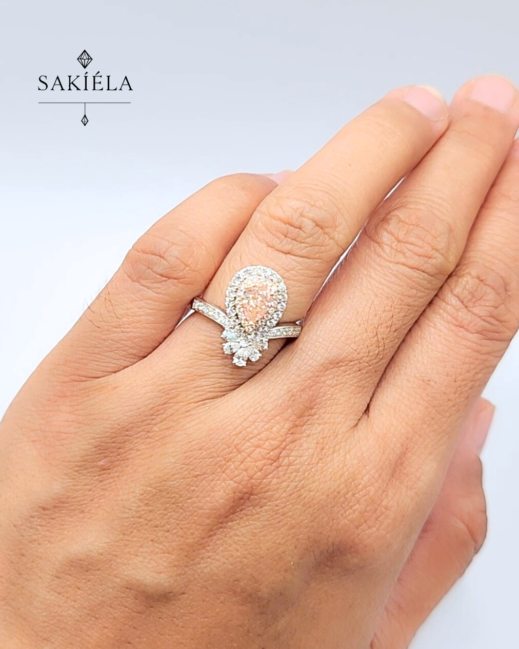 Queen's Ring - 1.224cts