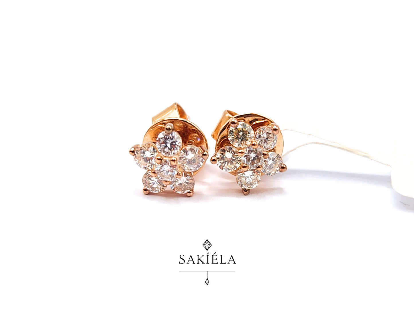 Flower Stud Earrings - 0.70cts