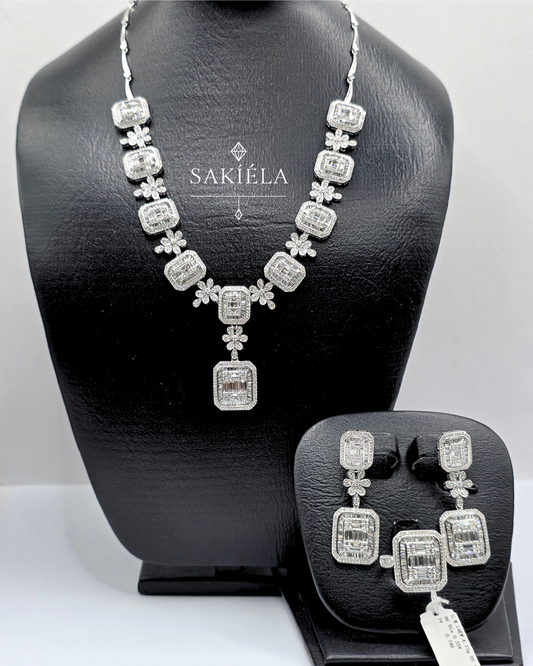 Luxurious Diamond Set - 8.317cts
